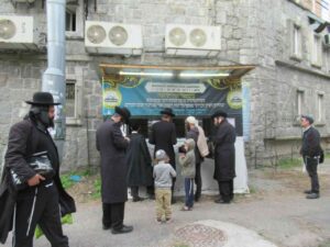 המקווה המרכזי באומן נפתח: מכירת כרטיסים בכניסה
