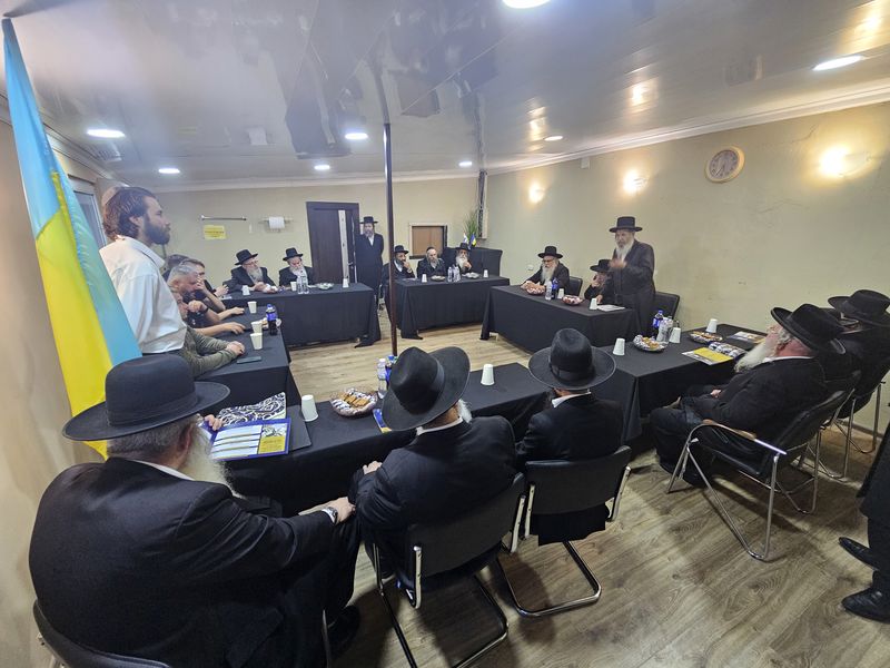 קיבוץ תשפ"ו: נציגי ממשלת אוקראינה נועדו עם רבני חסידות ברסלב