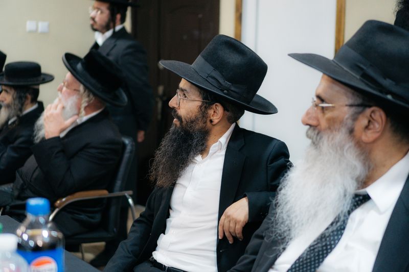 קיבוץ תשפ"ו: נציגי ממשלת אוקראינה נועדו עם רבני חסידות ברסלב