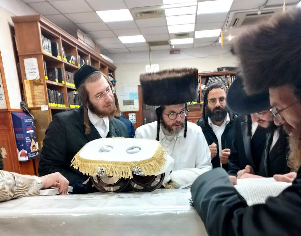 ליל הושענא רבה תשפ"ו: קריאת משנה תורה בציון רבי נחמן מברסלב באומן