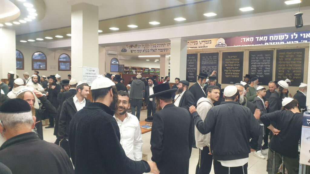 תמונות מאומן: גלריה מקיבוץ חג השבועות תשפ"ו בציון רבינו הקדוש | קרדיט צילום: בנימין גוטפרב