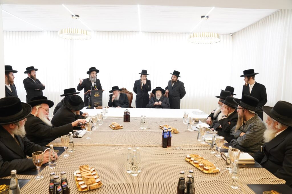 קיבוץ תשפ"ז: גדולי רבני ברסלב בכינוס הוקרה לנשיא אוקראינה