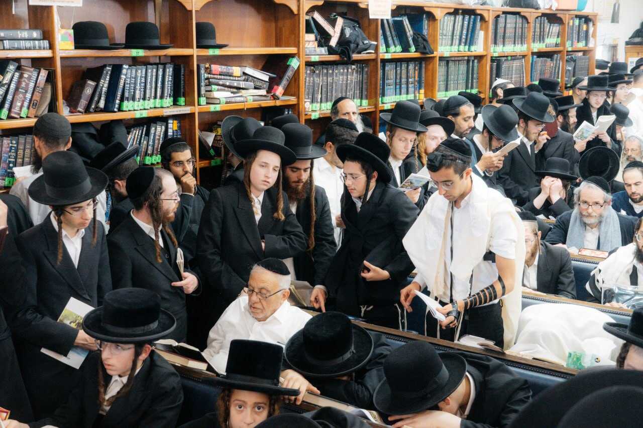 "אנחנו ממציאים את הגלגל": מאחורי הקלעים של המסע לאומן בצל המלחמה