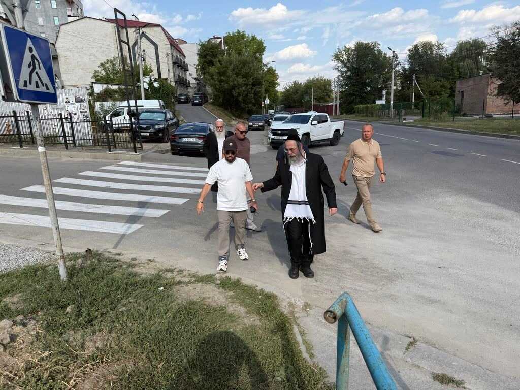 ההיערכות לקראת ראש השנה באומן: איחוד ברסלב ובכירי העירייה בסיור שטח