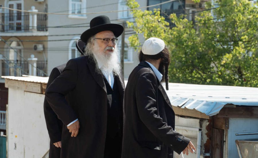 יו"ר איחוד ברסלב הרב נתן בן נון הי"ו קיים סיור פיקוח על השיפוצים במתחם הציון
