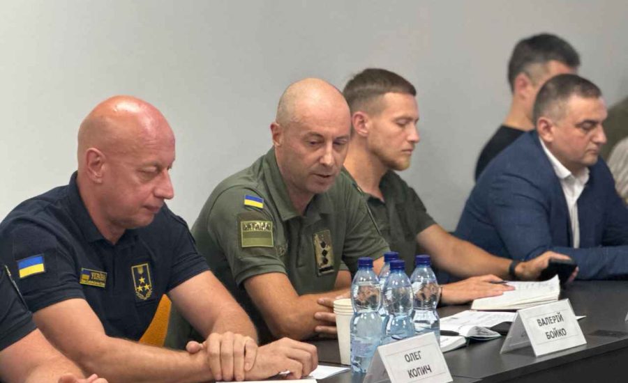 למעלה מ50,000 נוסעים לאומן: פגישת היערכות עם נציגי הממשל בקייב